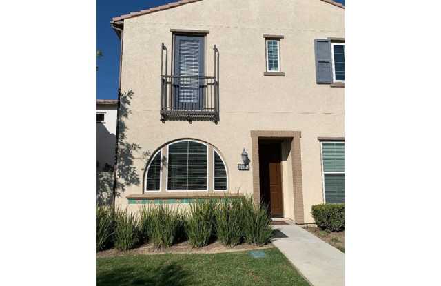 20334 Paseo Los Arcos - 20334 Paseo Los Arcos, Los Angeles, CA 91326