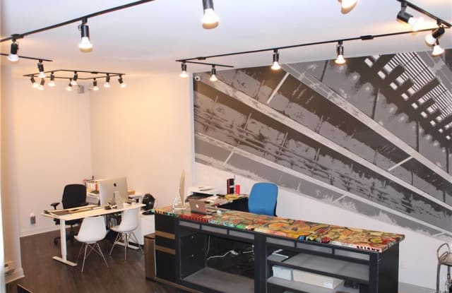 1510 Hutchinson River Parkway - 1510 Hutchinson River Pkwy, Bronx, NY 10461