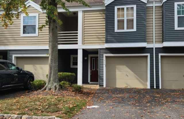 376 Pond Rd photos photos