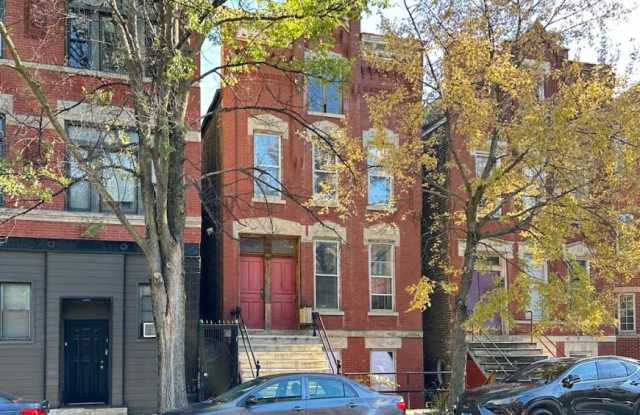 1435 Bosworth photos photos