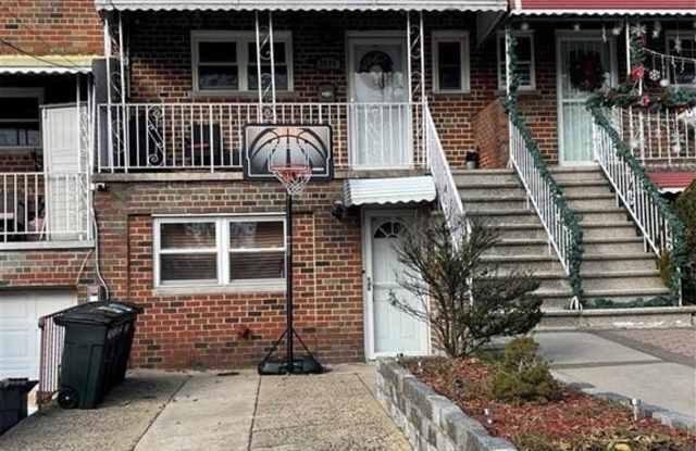 2925 Schurz Avenue photos photos