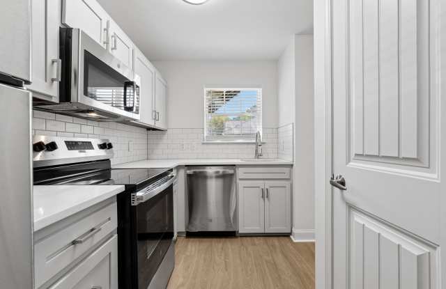 Pooler Station photos photos