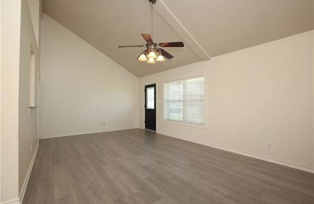 1720 E Parker Road Gallery 4