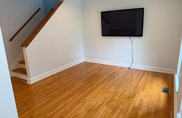 7431 SHADY GLEN Terrace Gallery 4
