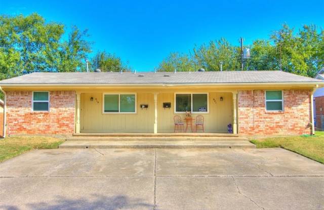 821 Russell Circle - 821 Russell Circle, Norman, OK 73071 821 Russell Circle - 821 Russell Circle, Norman, OK 73071