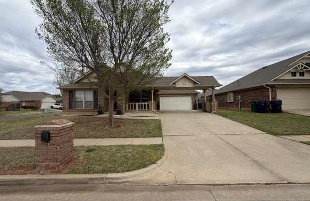 Luxury 3 Bedroom 2 Bathroom Home in Valencia- Deer Creek Schools (Neighborhood Splash Pad/Park/Playground) photos photos