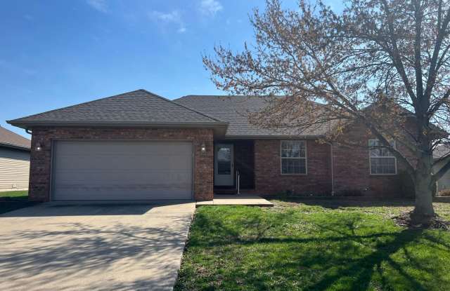 3 Bed / 2 Bath in the Heart of Nixa photos photos