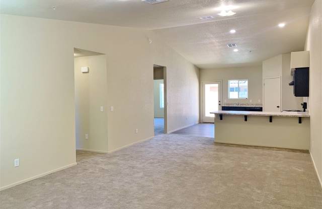 7309 E 39 ST Gallery 2