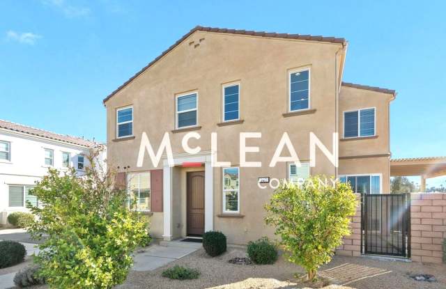 Gorgeous 2-Story 4-Bedroom Home with Loft - UNIT COMES UNFURNISHED Gallery 3