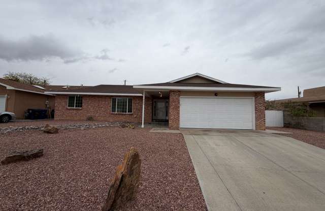 Beautifully Remodeled 3 Bedroom Single Story Home Available Near Golf Course Rd NW & McMahon Blvd NW! photos photos
