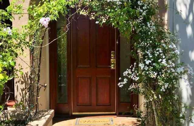 5715 Etiwanda Avenue Gallery 2