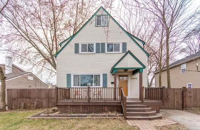 2953 BURDETTE Street Gallery 2
