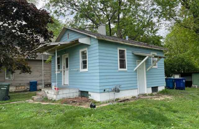 FOR RENT- 202 Janney **PETS OK** - 202 Janney Avenue, Waterloo, IA 50701