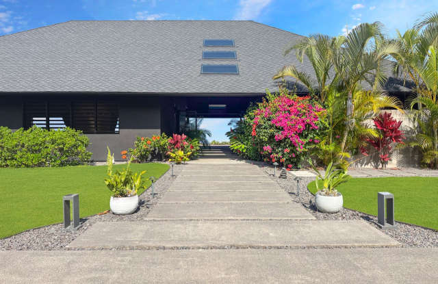 Luxury furnished pod style 3 bedroom 3.5 bathroom w/pool, outdoor showers, & spa coming soon! photos photos Luxury furnished pod style 3 bedroom 3.5 bathroom w/pool, outdoor showers, & spa coming soon! photos photos