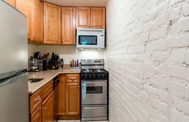 522 East 82nd Street Gallery 3
