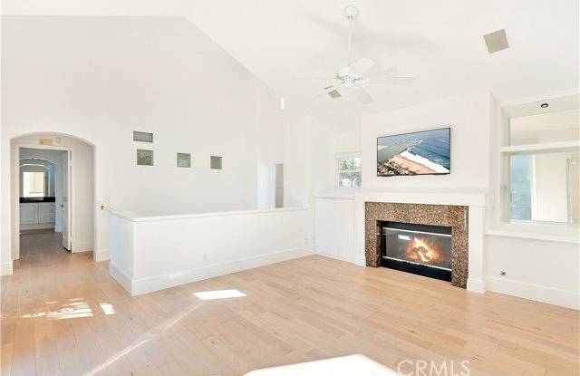 1 Savona Court - 1 Savona Court, Newport Beach, CA 92657
