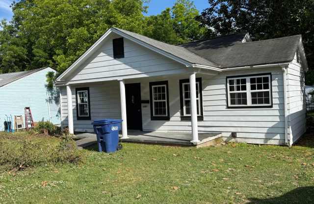 Charming 2 Bedroom / 1 Bathroom Home Near Downtown Pell City & Logan Martin Lake photos photos