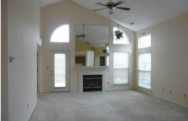 Cozy Charm Meets Resort-Style Living in Madison! photos photos Cozy Charm Meets Resort-Style Living in Madison! photos photos