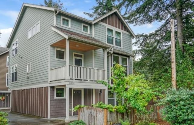 11738 Burke Ave - 11738 Burke Avenue North, Seattle, WA 98133