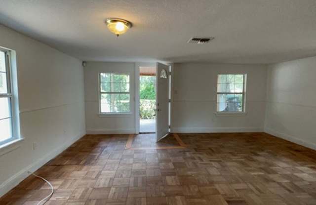 Charming 3BR Home in Ocoee – Cozy Living with Great Location! Gallery 4