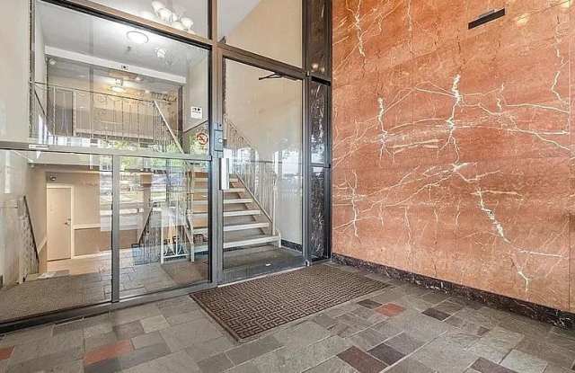 595 Revere Beach Pkwy Apt 23 photos photos