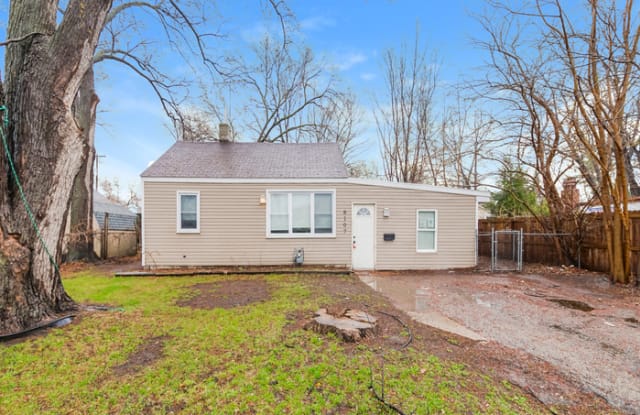 8107 Pillsbury Avenue South - 8107 Pillsbury Avenue South, Bloomington, MN 55420