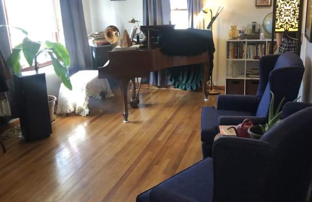 Three Bedroom In The Desired Hills and Dales Neighborhood Gallery 3