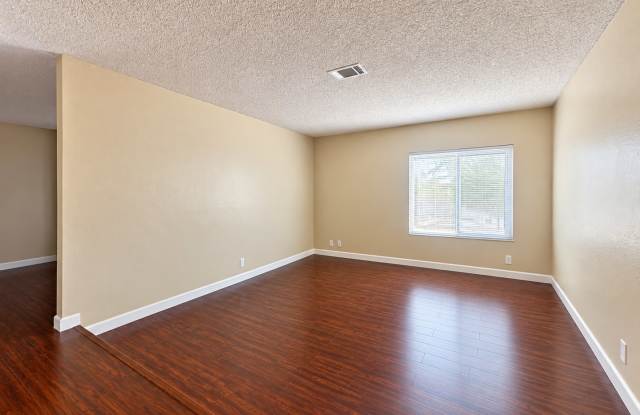 32456 Darlene Way, Union City, CA 94587 - 3 Bedroom 2 Bathroom home with Large Backyard? Move-In Ready Gallery 4