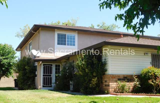 Affordable 2bd/1ba Fourplex with Garage near Watt  Folsom Blvd photos photos