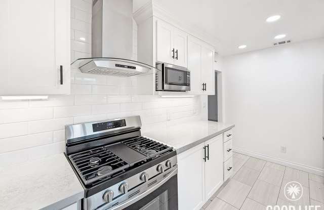 Spacious 3BR/2BA Home with A/C, Heat, Garage Backyard in Imperial Beach! - 324 Donax Avenue, Imperial Beach, CA 91932 Spacious 3BR/2BA Home with A/C, Heat, Garage Backyard in Imperial Beach! - 324 Donax Avenue, Imperial Beach, CA 91932