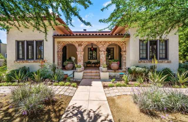 5015 Magnolia Ave - 5015 Magnolia Avenue, Riverside, CA 92506