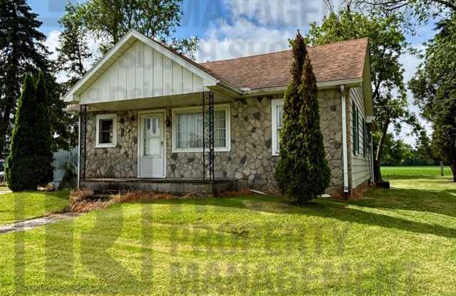 Spacious 3Bed/1.5Bath Close to Valparaiso photos photos