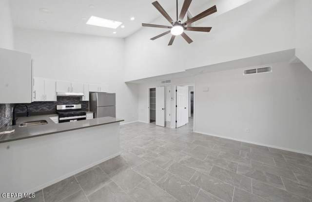 821 Los Lagos Way Gallery 4