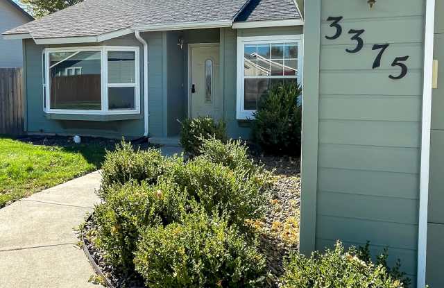 3375 East Aubrietta Court Gallery 2
