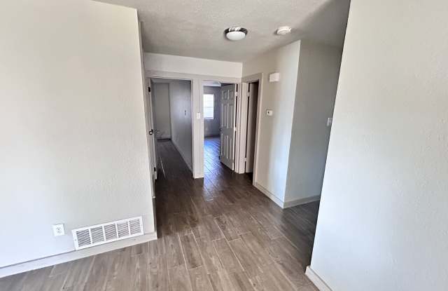 5001 Greenlee Dr Gallery 4