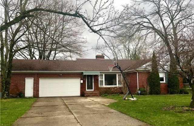 1007 Ford Road - 1007 Ford Road, Highland Heights, OH 44143 1007 Ford Road - 1007 Ford Road, Highland Heights, OH 44143