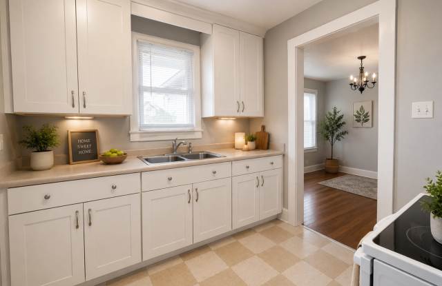 616 W University Ave - Pet-Friendly 3BR Near Ball State, The Village & Downtown Muncie! Gallery 3