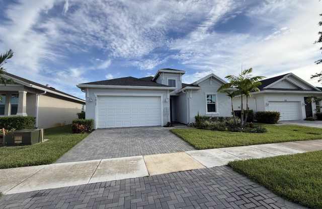 1217 Southeast Crosswood Way Gallery 1