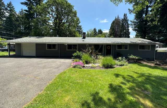 17635 Deemar Way ~ Brilliant Lake Oswego Home photos photos