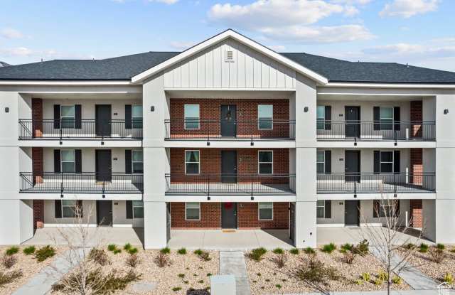 Brand New Modern Condo in Springville photos photos