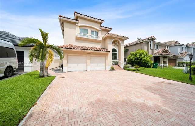 15051 SW 136th Pl - 15051 Southwest 136th Place, Three Lakes, FL 33186