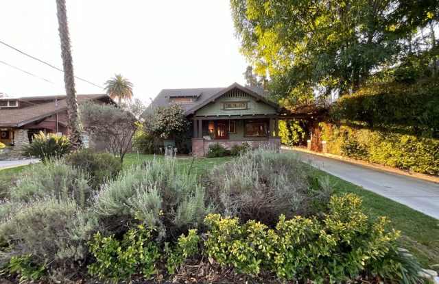 545 N Oakland Ave photos photos