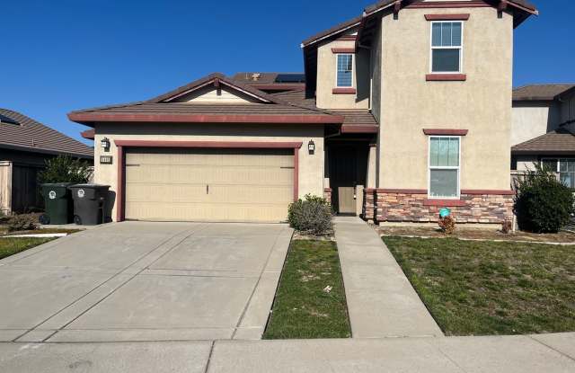 4 Bedroom 2, Bath, 2900 sqft. w/t Separate 1 Bedroom 1 Bath Guest Quarters for Lease. photos photos