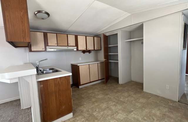 270 South Walnut Street - Lot 2 Gallery 3