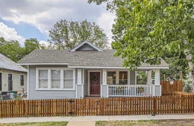 912 Burnet St photos photos