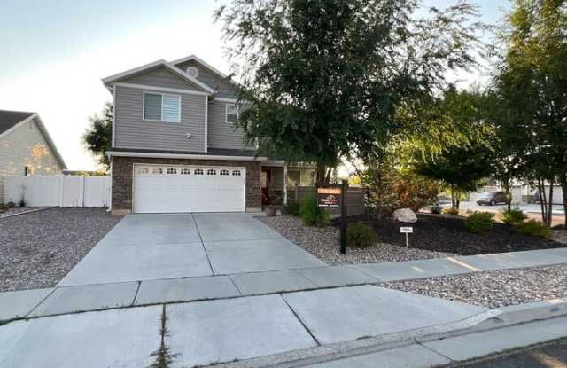 157 North Keogh Lane photos photos
