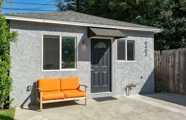 5400 Crebs Avenue - 5400 Crebs Avenue, Los Angeles, CA 91356