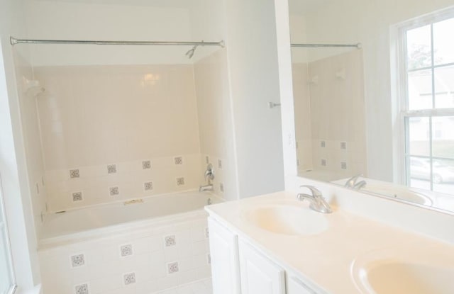 16919 GENTLE WOOD LANE - 16919 Gentle Wood Lane, Cherry Hill, VA 22026