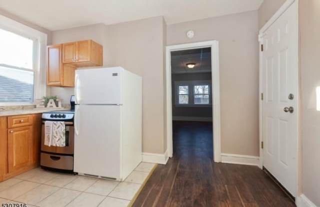 12 Willoughby St - 12 Willoughby Street, Newark, NJ 07112