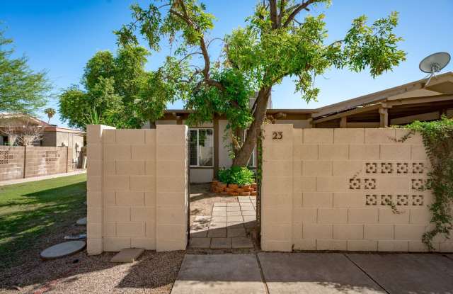 3 Bedroom 2 Bathroom in Mesa photos photos